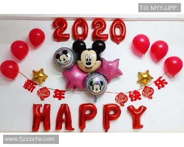 足球明星小贝携家人送祝福共庆新春传递温暖与快乐 足球明星小贝携家人送祝福共庆新春传递温暖与快乐